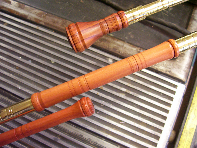 Half set in Peroba Rosa - detail